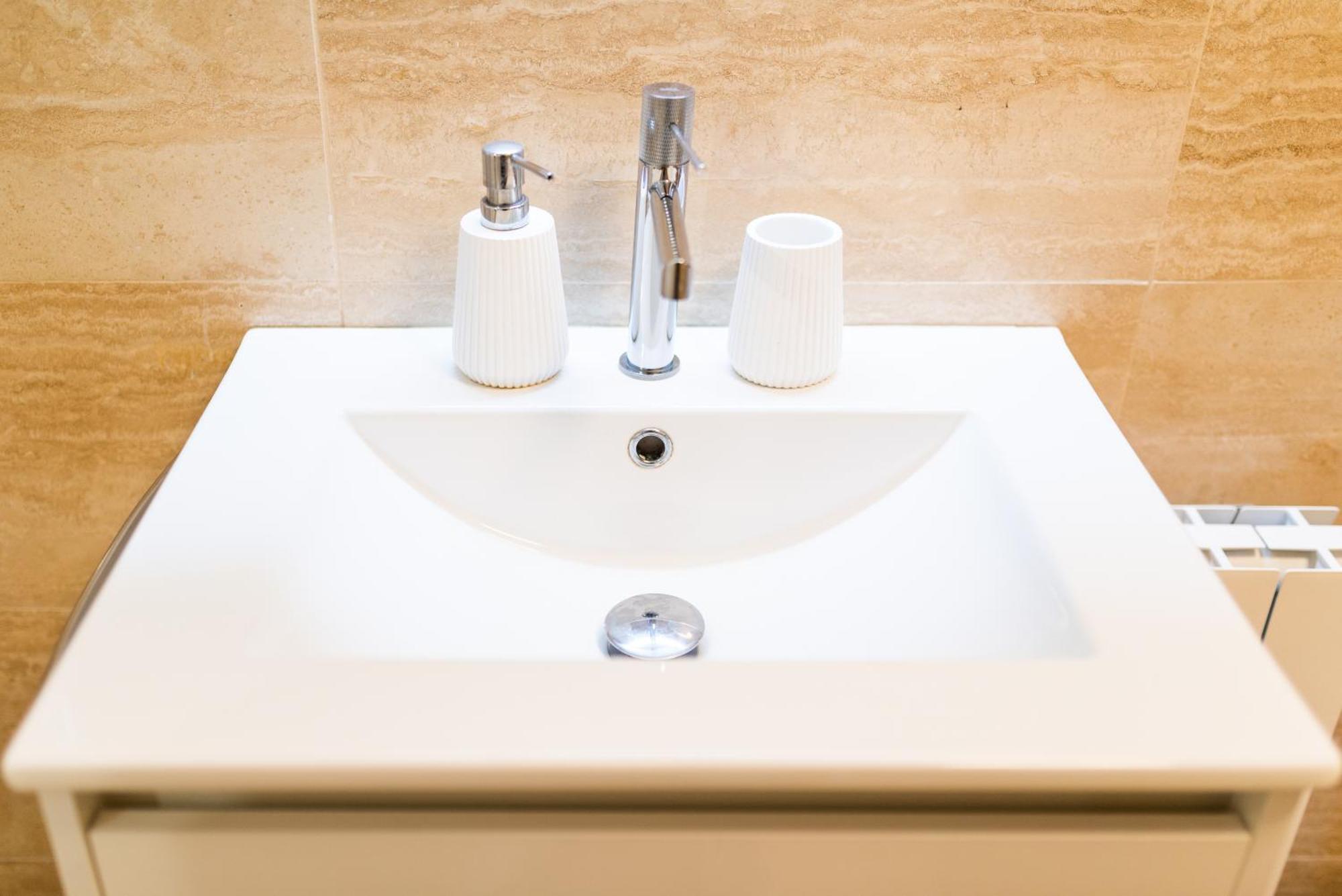 Moderno Apartamento En Granada Centro エクステリア 写真