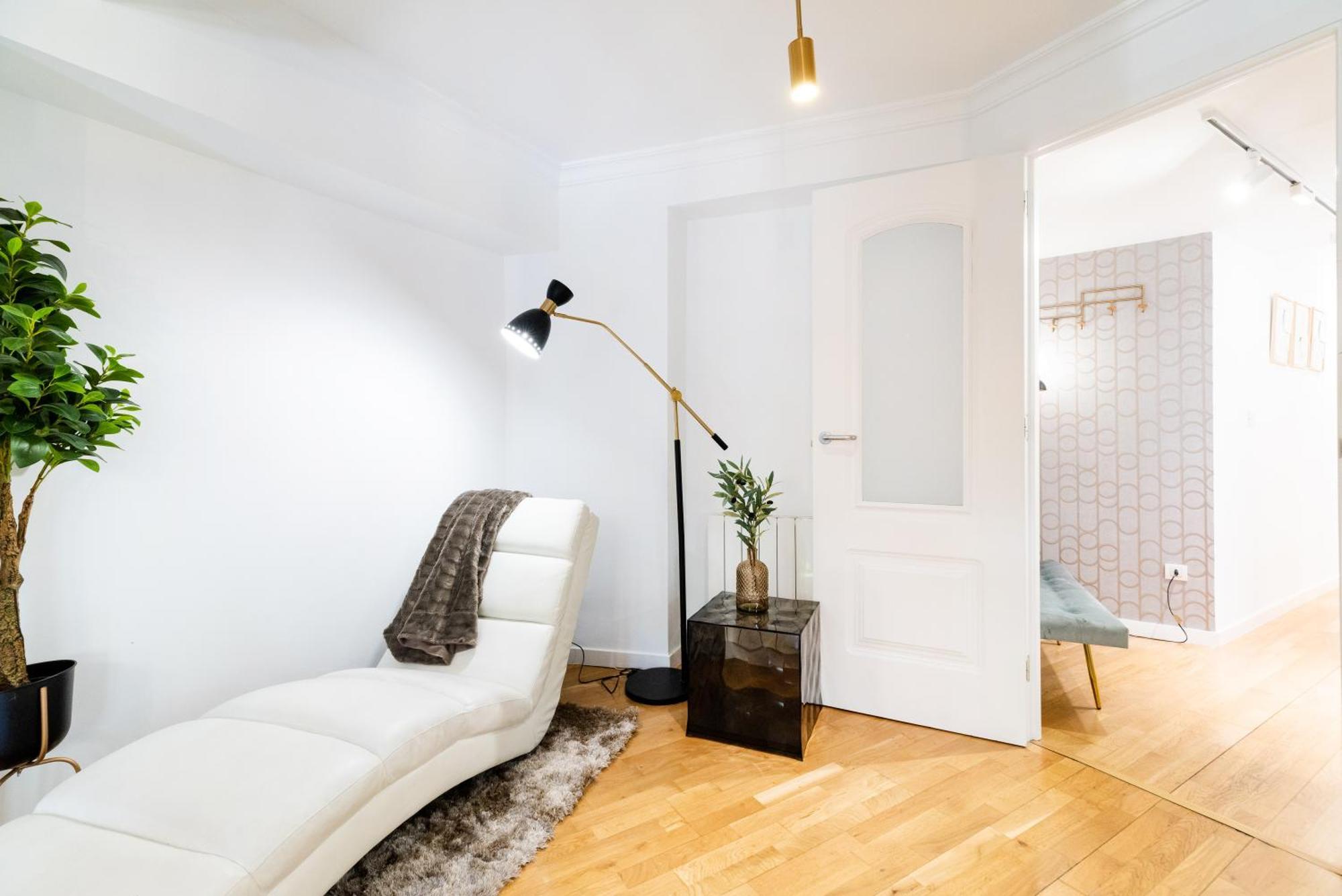 Moderno Apartamento En Granada Centro エクステリア 写真