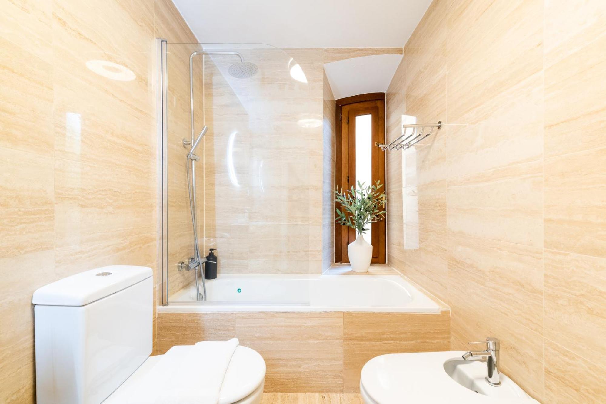 Moderno Apartamento En Granada Centro エクステリア 写真