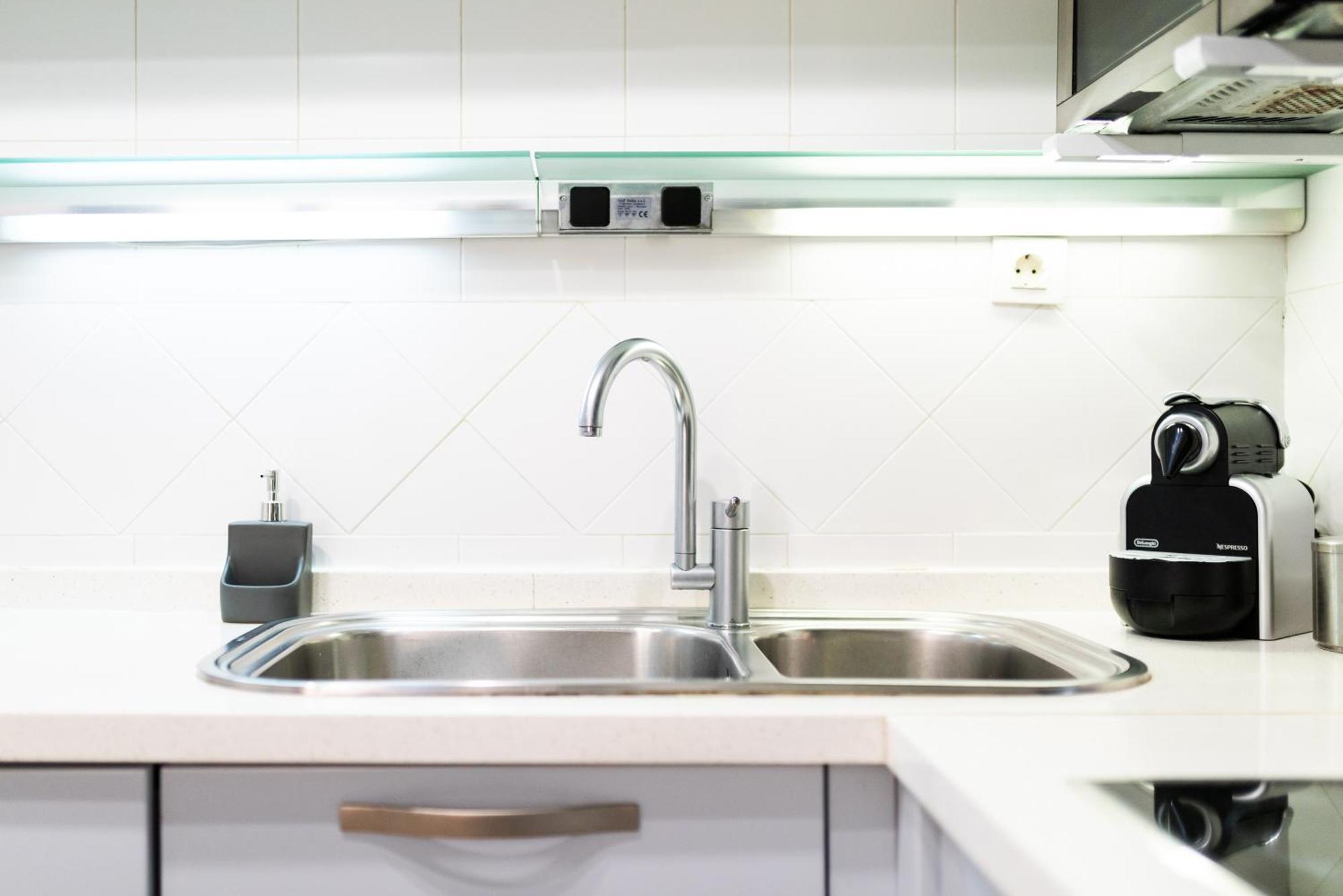 Moderno Apartamento En Granada Centro エクステリア 写真