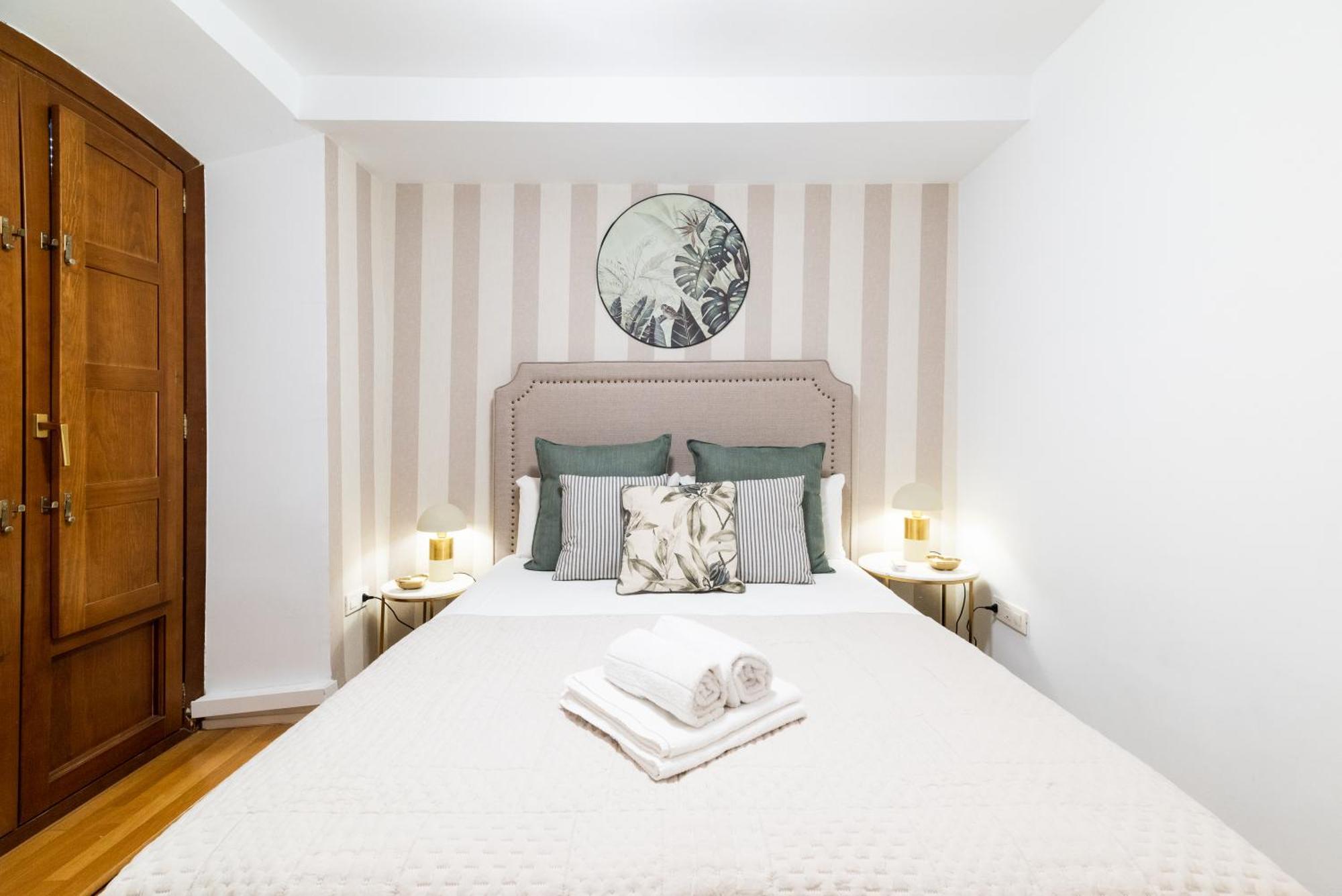 Moderno Apartamento En Granada Centro エクステリア 写真